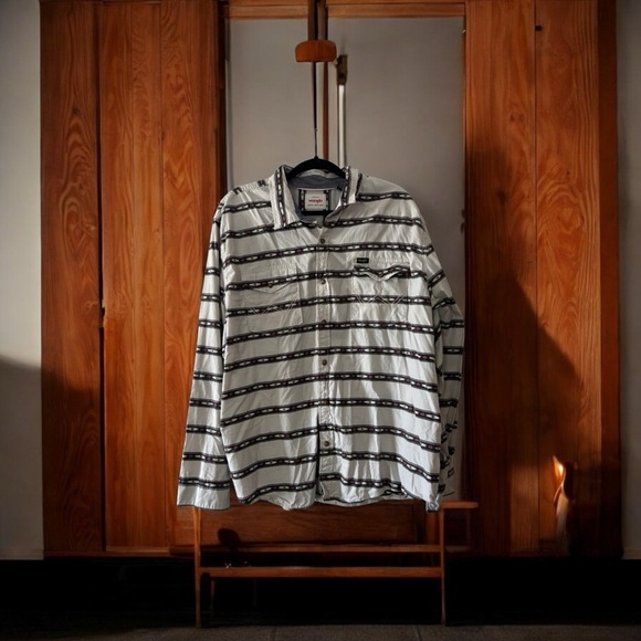 Wrangler Gray and White Patterned Long sleeve button up dress Shirt Size 2XL - Picture 1 of 4